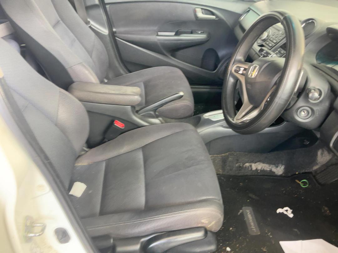 Photo '9' of Honda Insight S Photo '9' of Honda Insight S