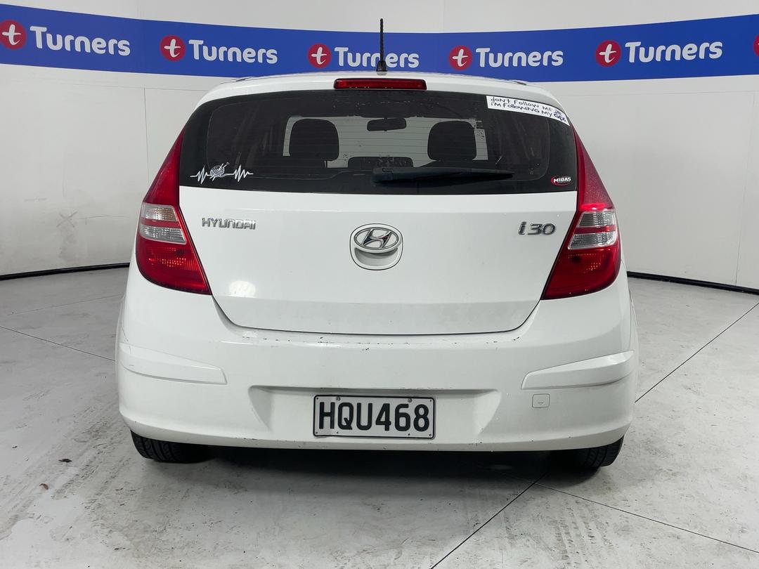 Photo '9' of Hyundai I30 1.6 GDI Photo '9' of Hyundai I30 1.6 GDI