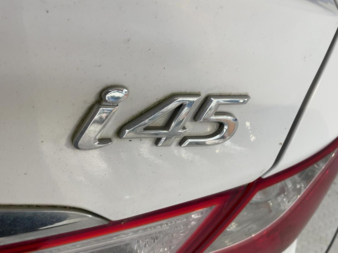Photo '34' of Hyundai I45 Photo '34' of Hyundai I45