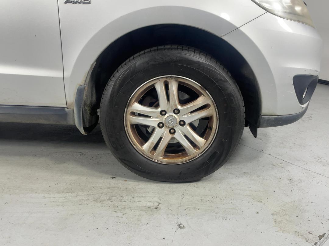Photo '9' of Hyundai Santa FE