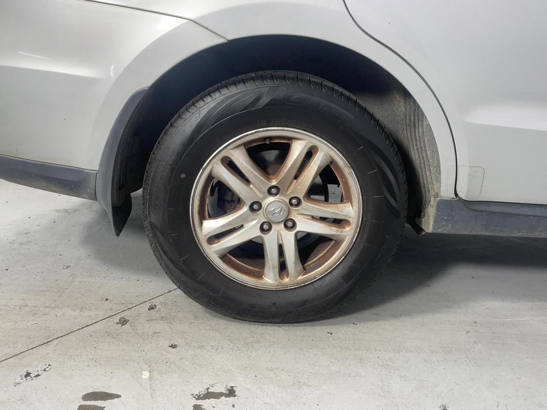 Photo '12' of Hyundai Santa FE