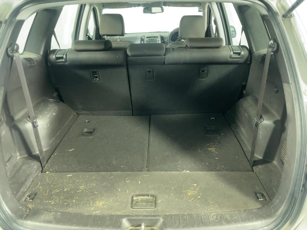 Photo '14' of Hyundai Santa FE