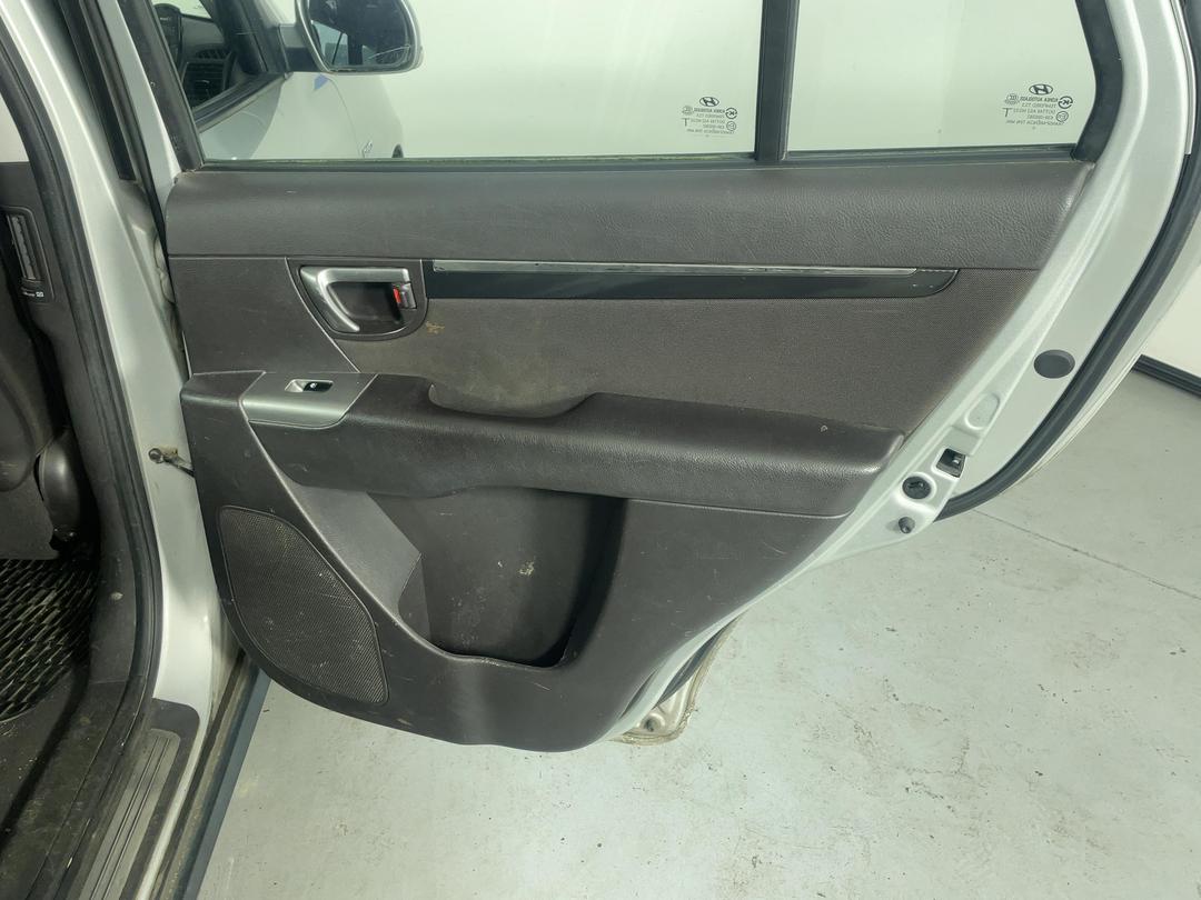 Photo '19' of Hyundai Santa FE