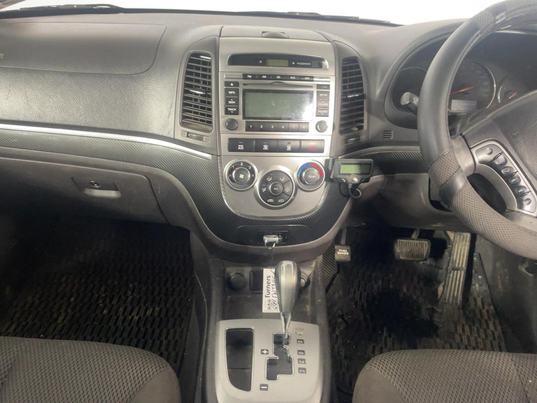 Photo '18' of Hyundai Santa FE