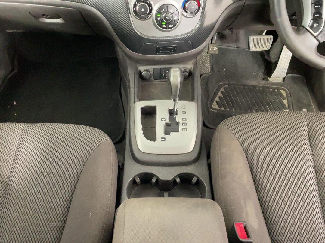 Photo '18' of Hyundai Santa FE