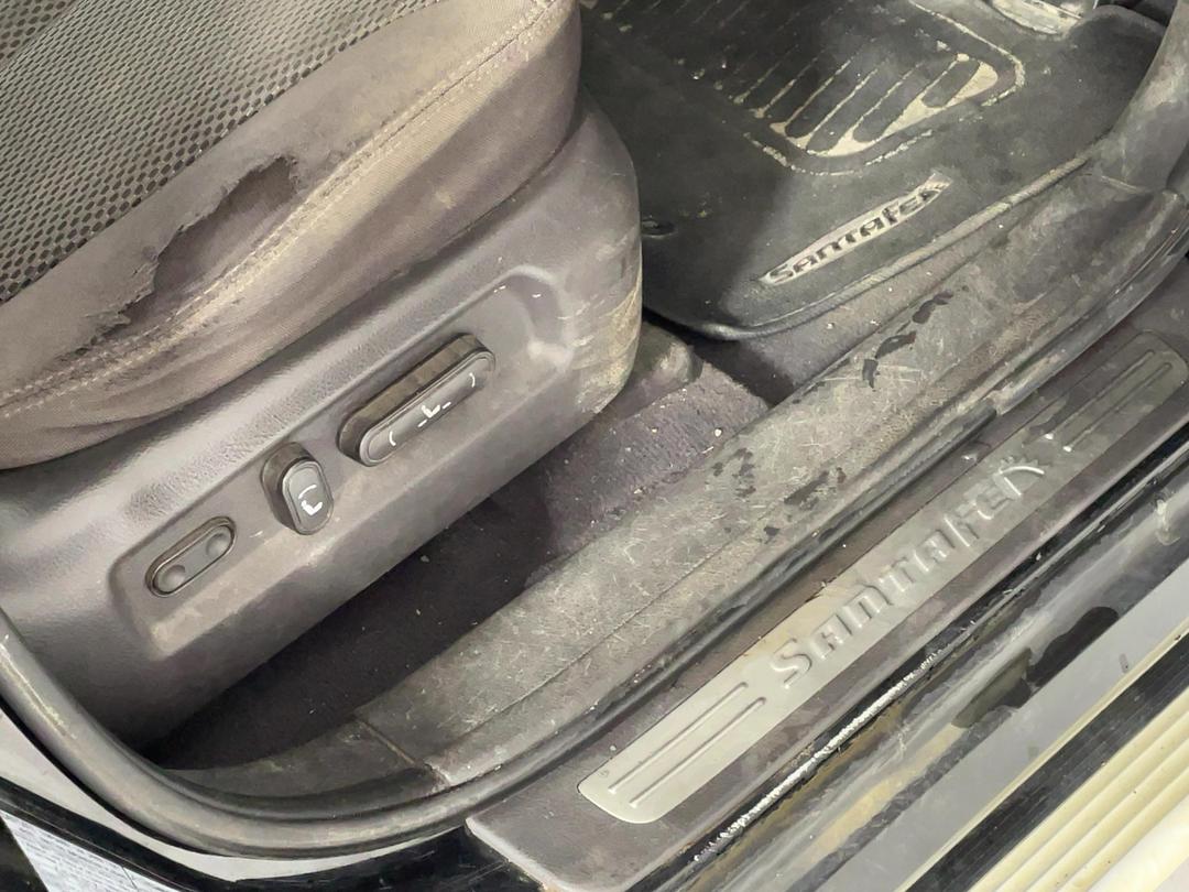 Photo '23' of Hyundai Santa FE
