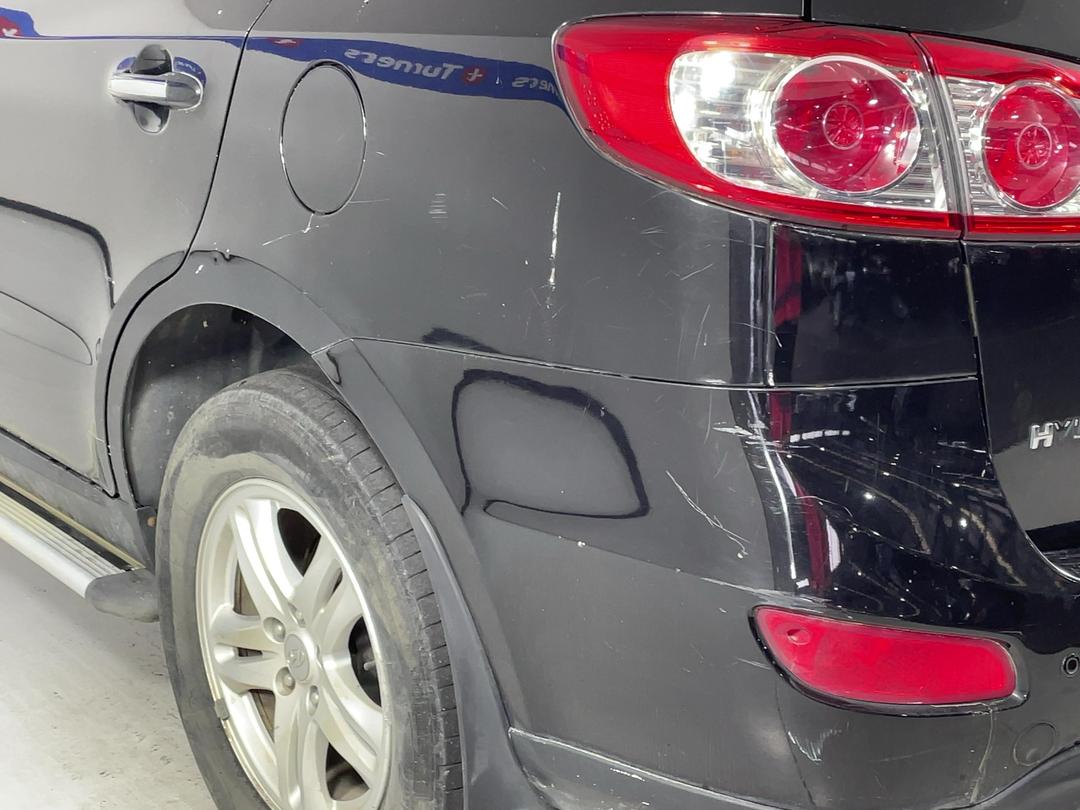Photo '28' of Hyundai Santa FE