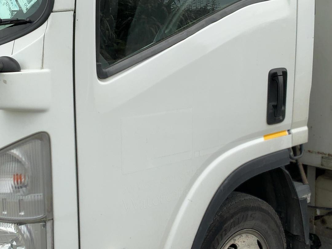 Photo '28' of Isuzu N Series NPR250S Flat Deck