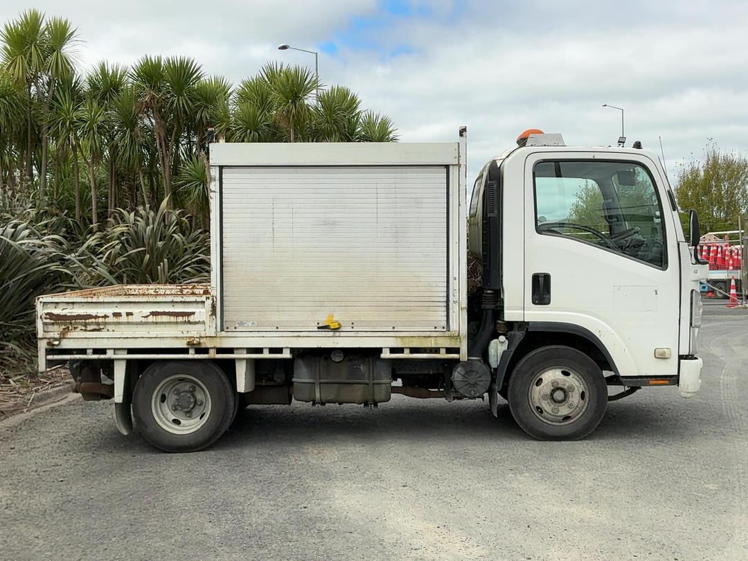 Photo '3' of Isuzu N Series NPR250S Flat Deck