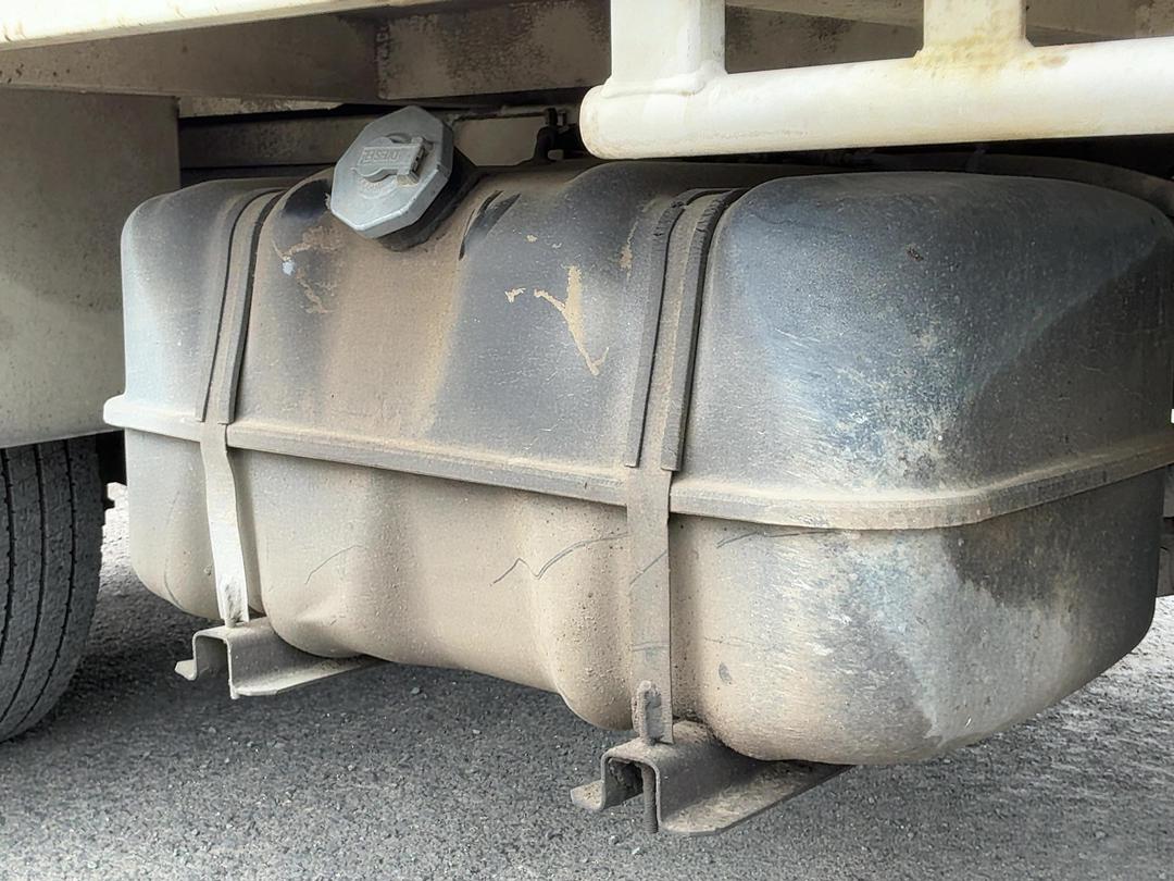 Photo '36' of Isuzu N Series NPR250S Flat Deck
