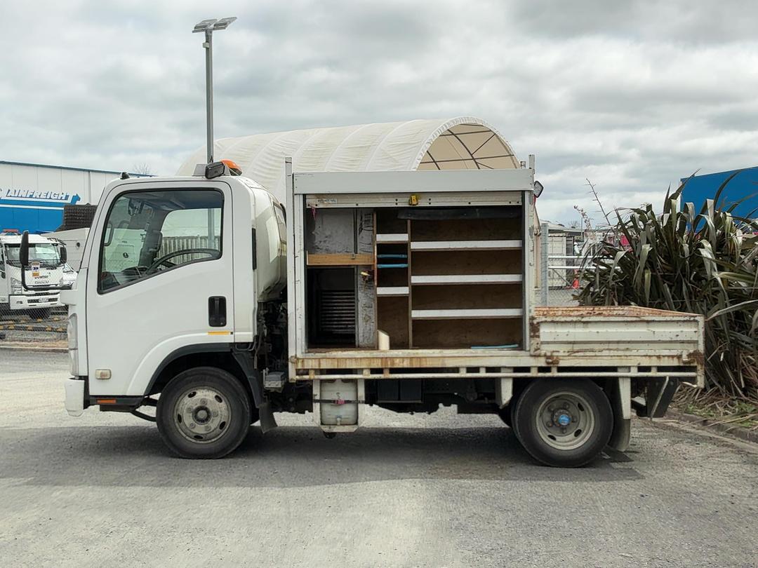 Photo '11' of Isuzu N Series NPR250S Flat Deck