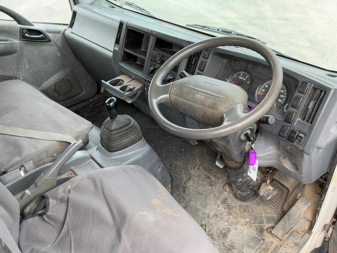 Photo '13' of Isuzu N Series NPR250S Flat Deck