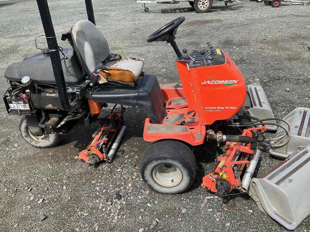 Photo '3' of Jacobsen Ride On Mower Mower