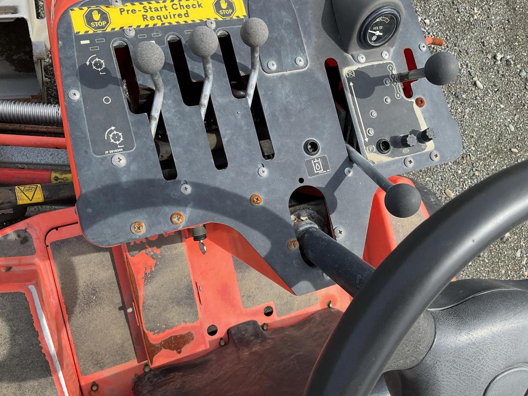 Photo '16' of Jacobsen Ride On Mower Mower