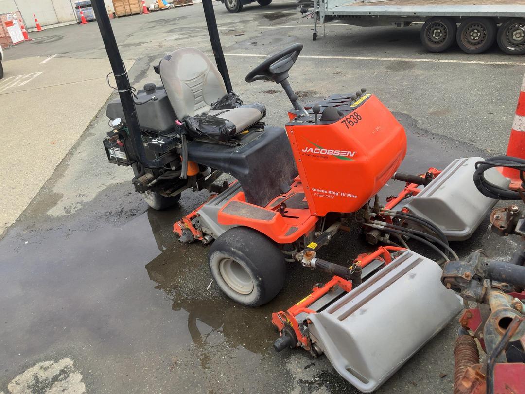 Photo '11' of Jacobsen Ride On Mower Mower