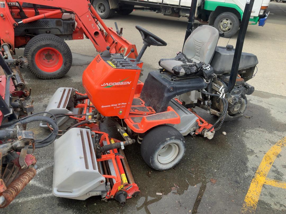Photo '9' of Jacobsen Ride On Mower Mower