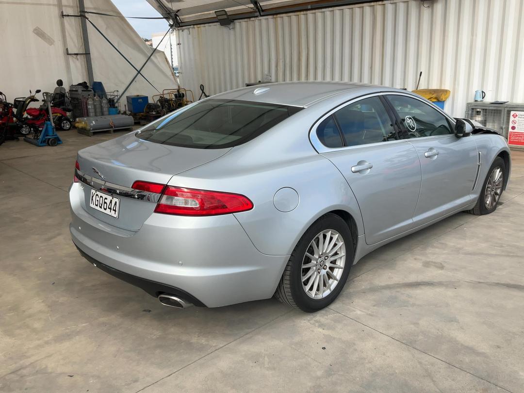 Photo '7' of Jaguar XF Luxury Photo '7' of Jaguar XF Luxury