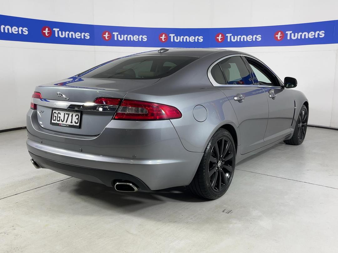Photo '7' of Jaguar XF