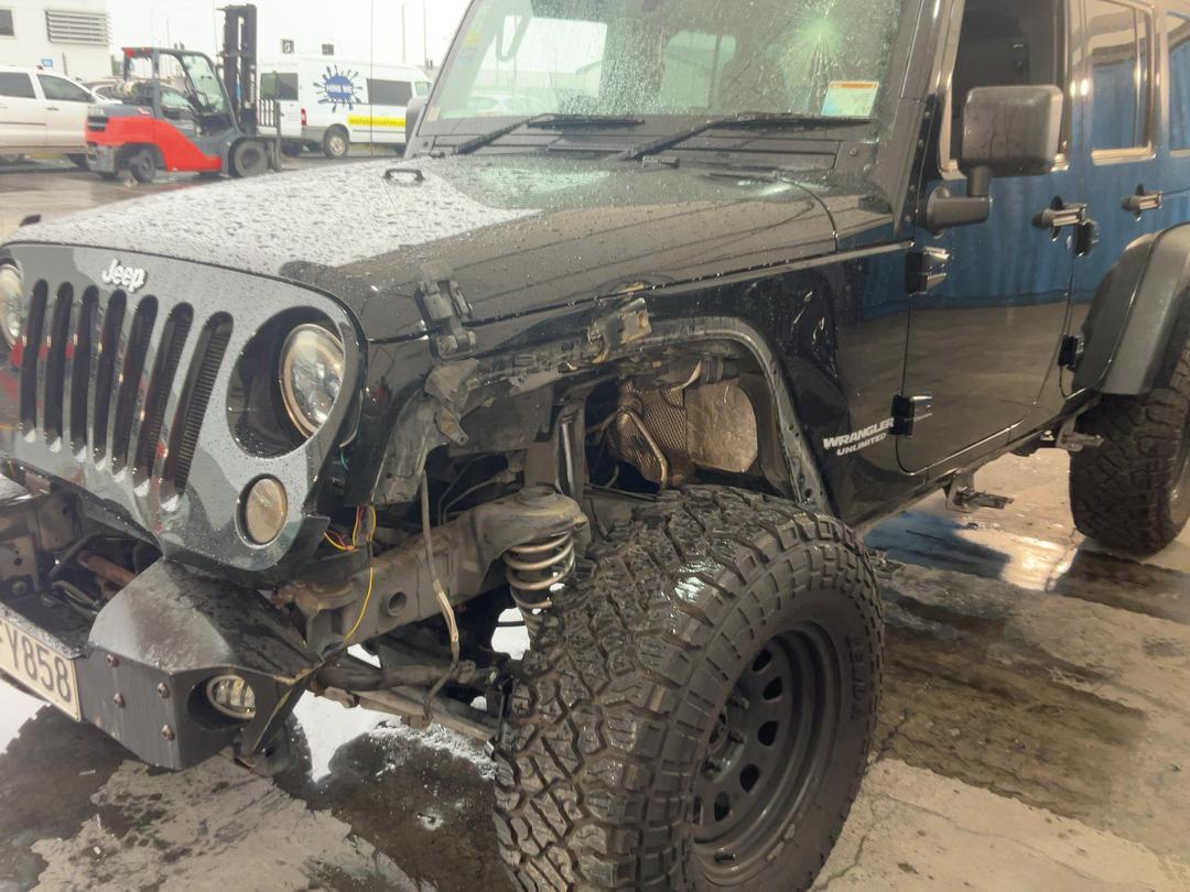 Photo '14' of Jeep Wrangler Renegade PET Photo '14' of Jeep Wrangler Renegade PET