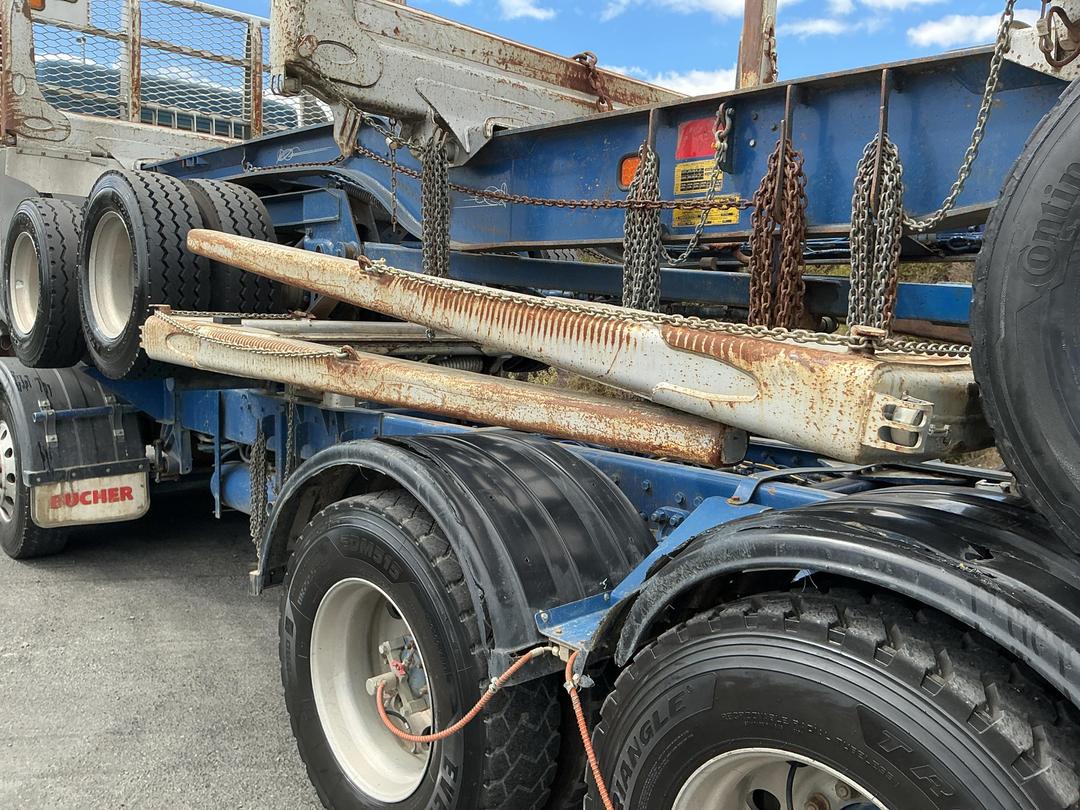 Photo '33' of Kenworth T408 Logger