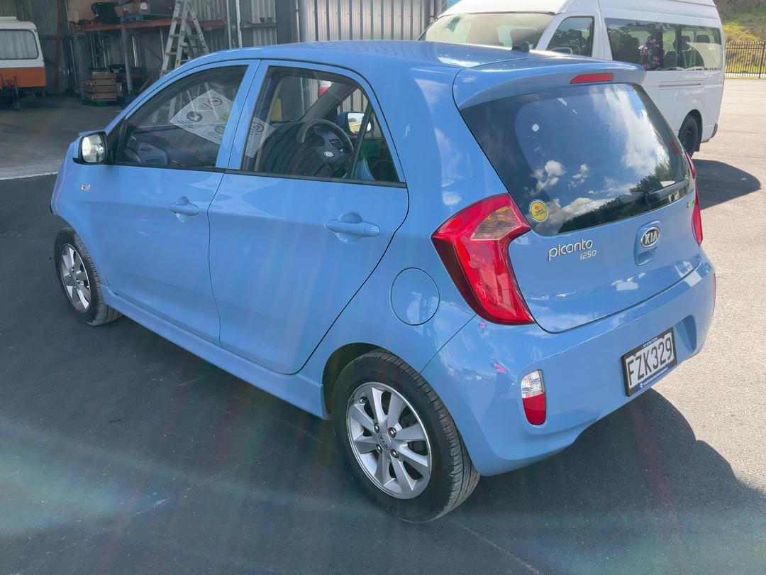 Photo '6' of KIA Picanto LX