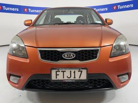 Photo '2' of KIA RIO