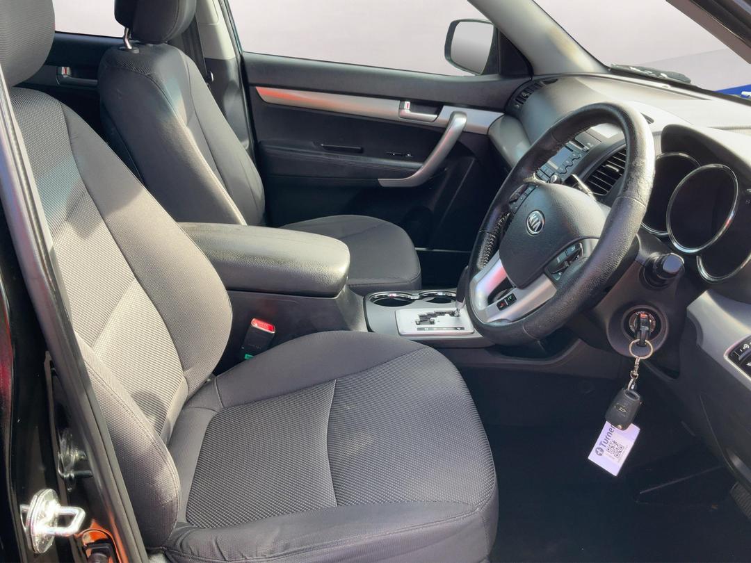Photo '16' of KIA Sorento R