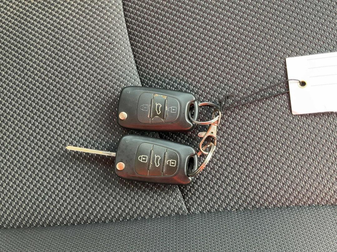 Photo '22' of KIA Sorento R