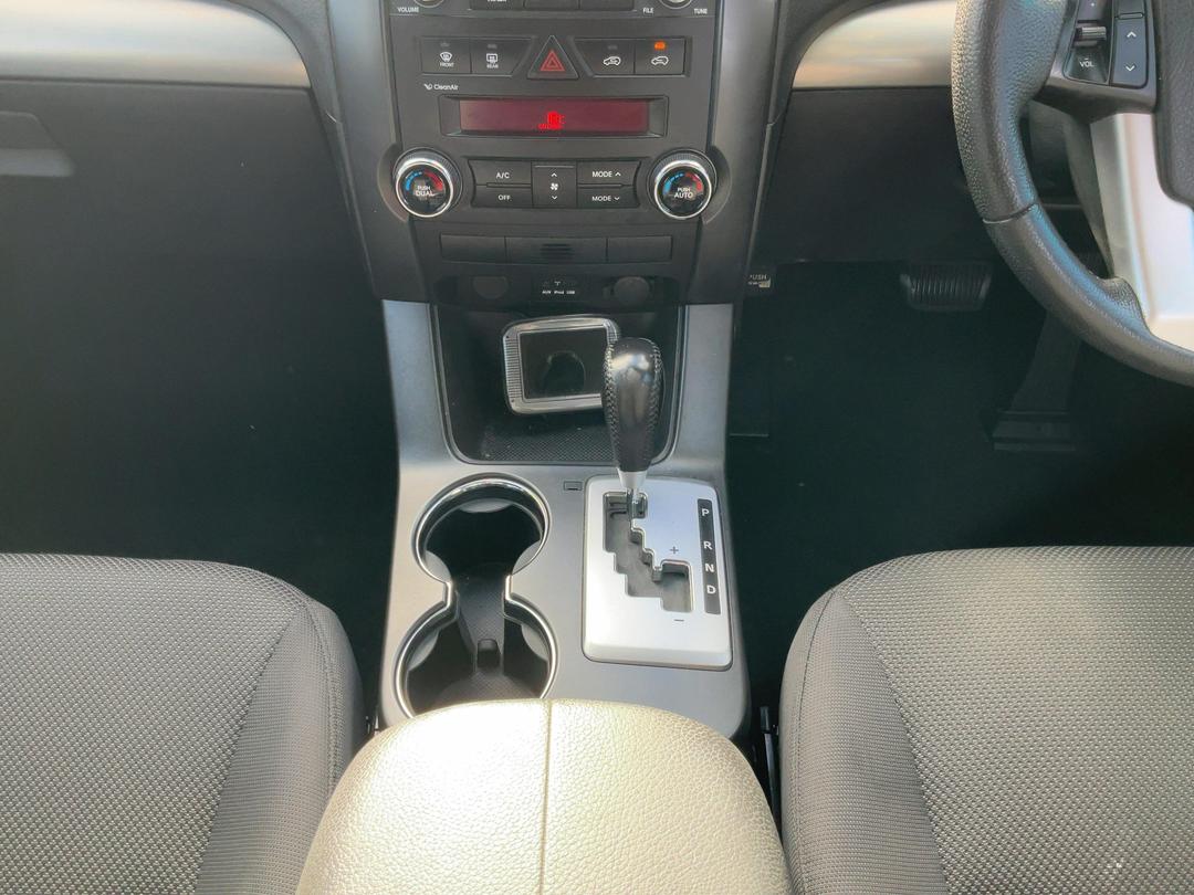 Photo '18' of KIA Sorento R