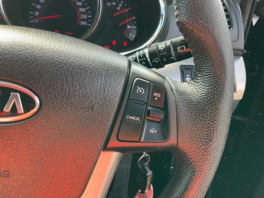Photo '27' of KIA Sorento R