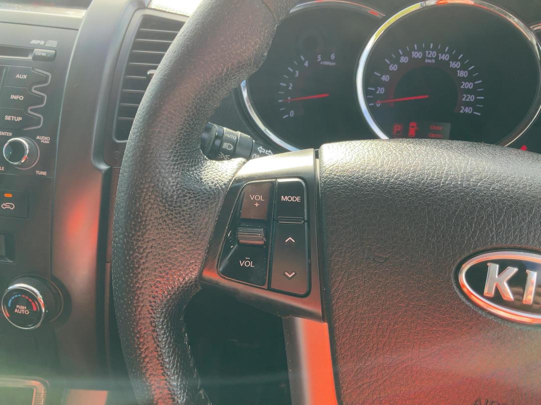 Photo '28' of KIA Sorento R