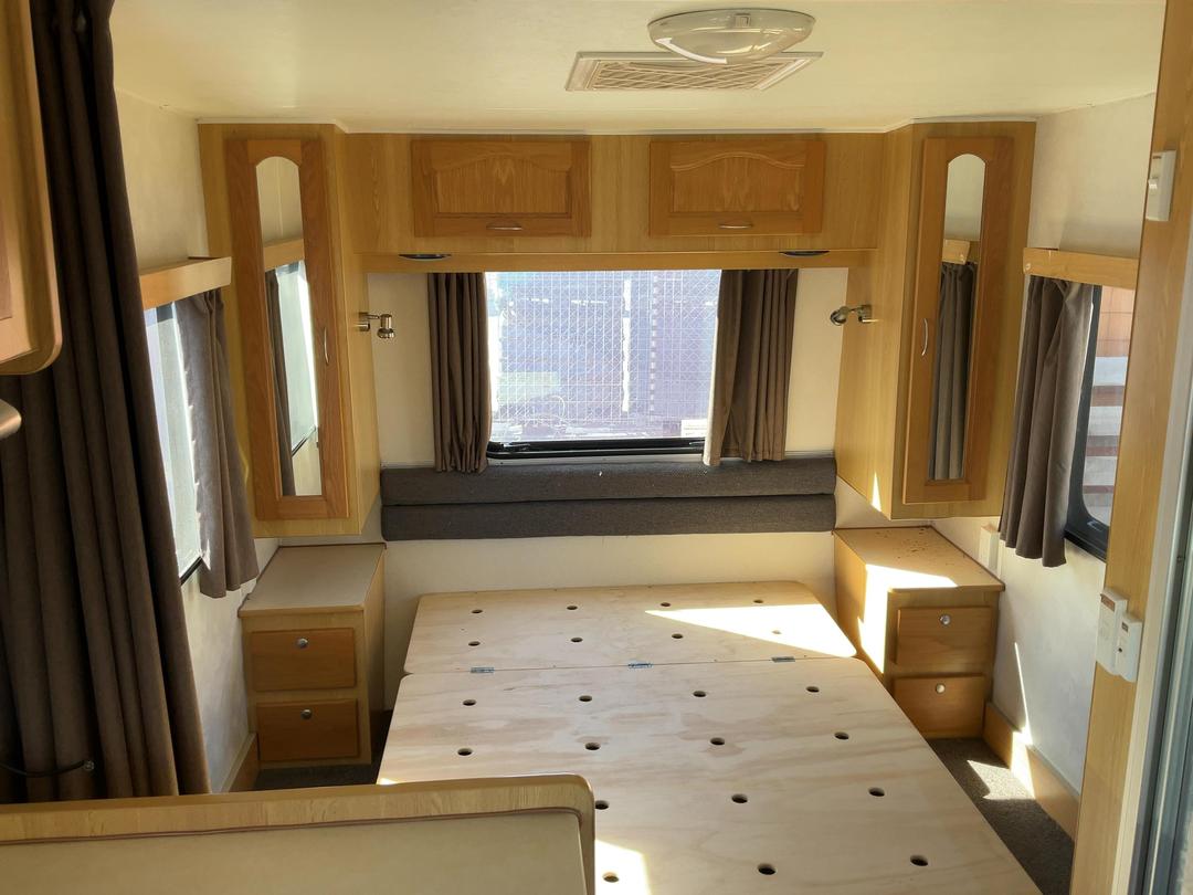 Photo '12' of LEISURELINE ELITE 6.5 Caravan - Tandem Photo '12' of LEISURELINE ELITE 6.5 Caravan - Tandem
