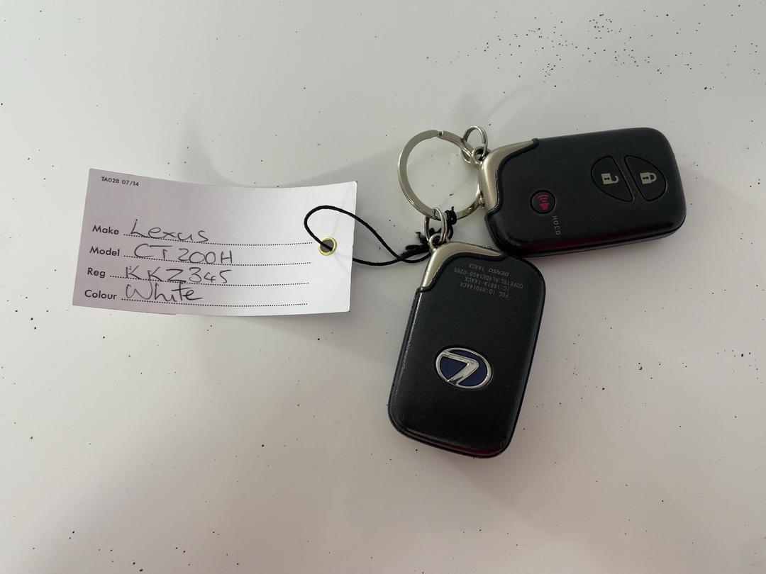 Photo '22' of Lexus CT200H