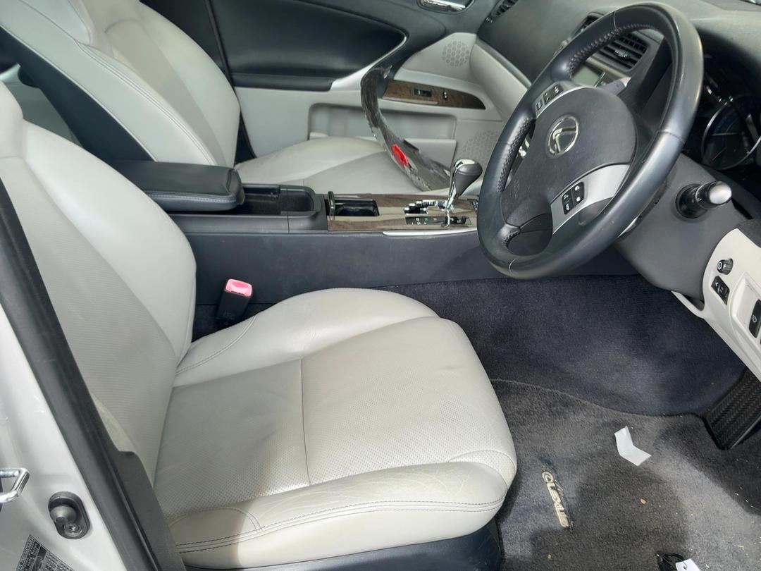 Photo '9' of Lexus IS250