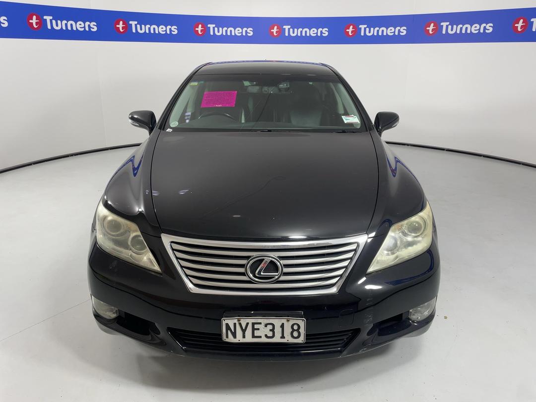 Photo '2' of Lexus LS460