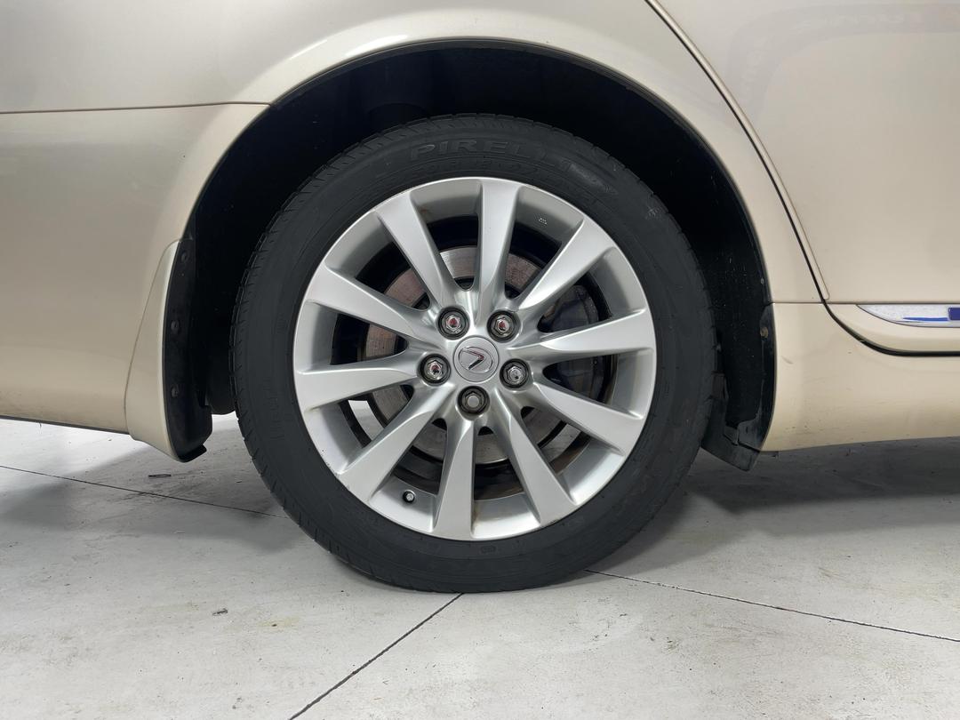 Photo '12' of Lexus LS600H