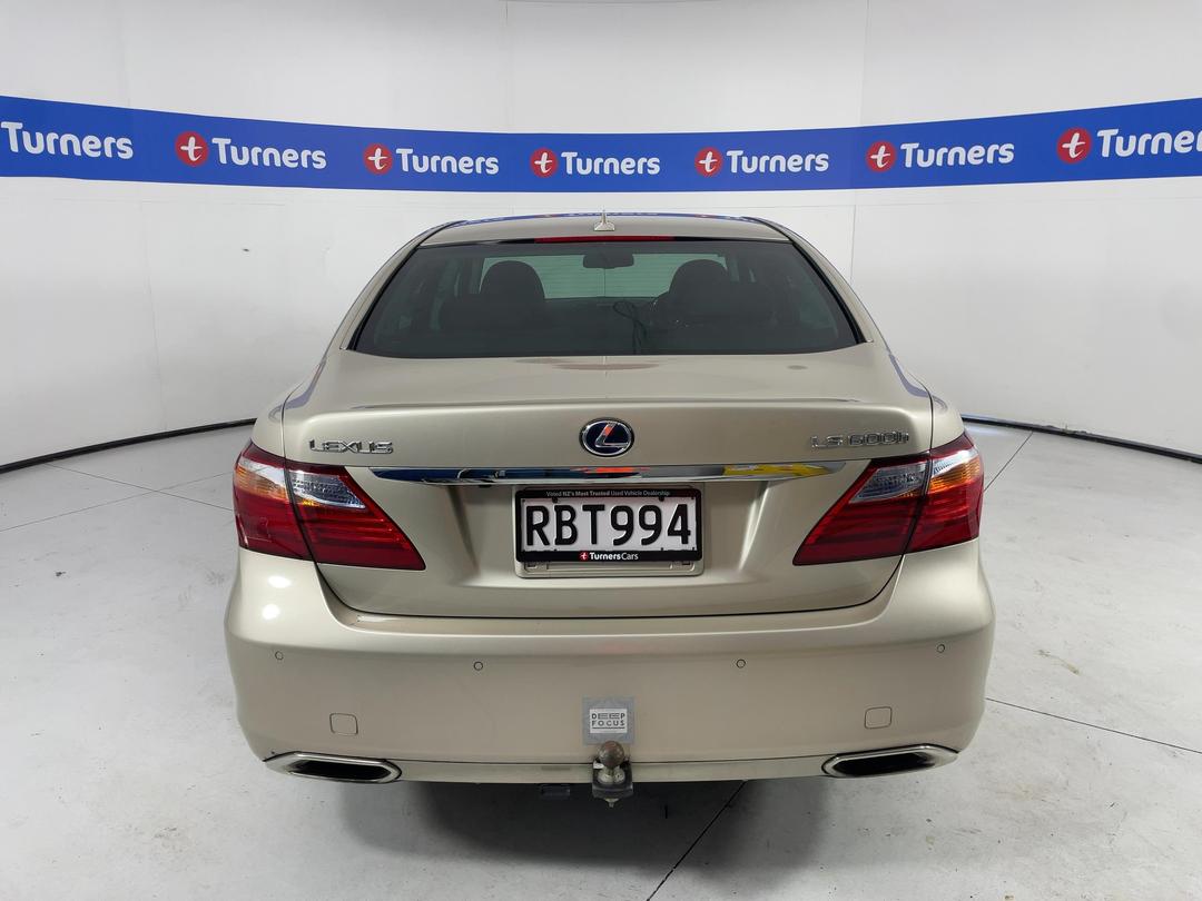 Photo '6' of Lexus LS600H