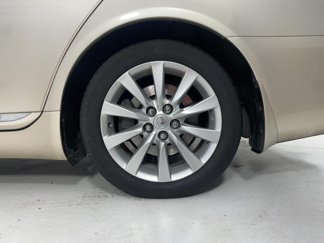 Photo '11' of Lexus LS600H