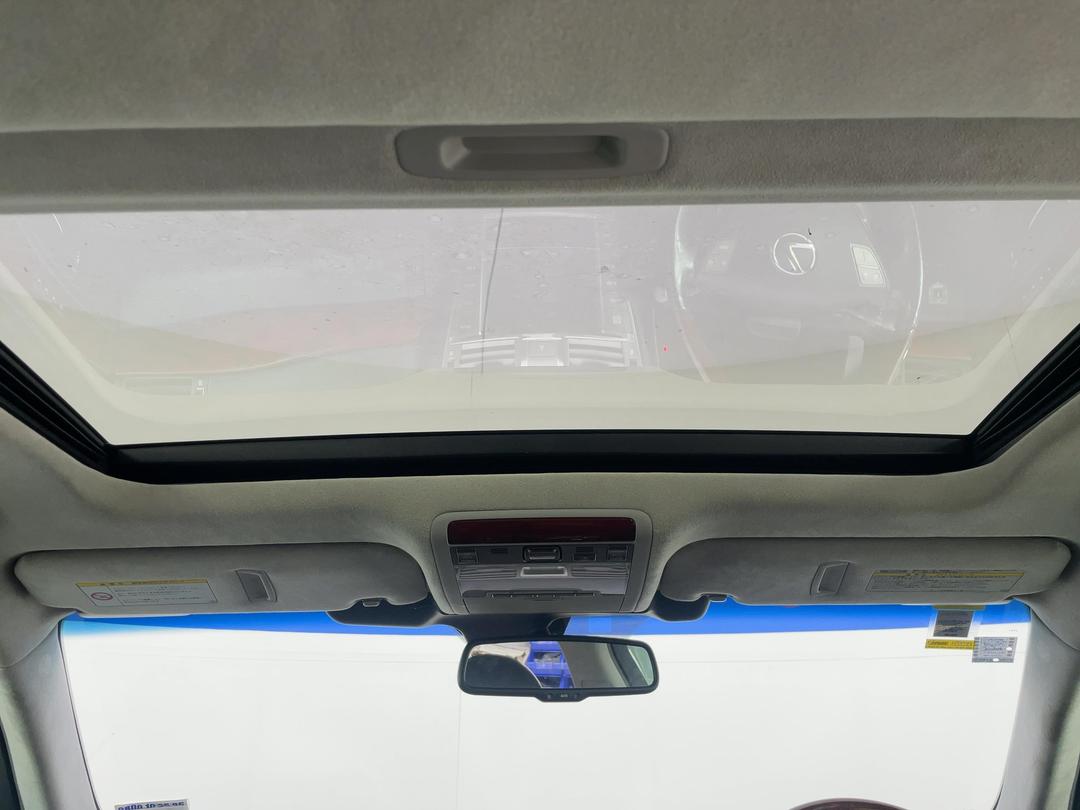 Photo '23' of Lexus LS600H