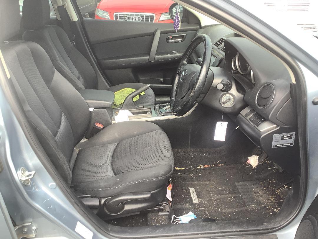 Photo '14' of Mazda Atenza