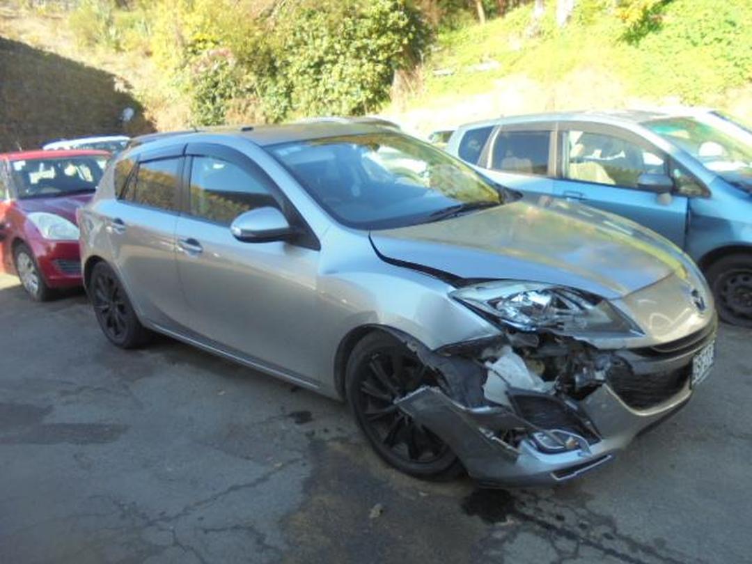Photo '2' of Mazda Axela Photo '2' of Mazda Axela