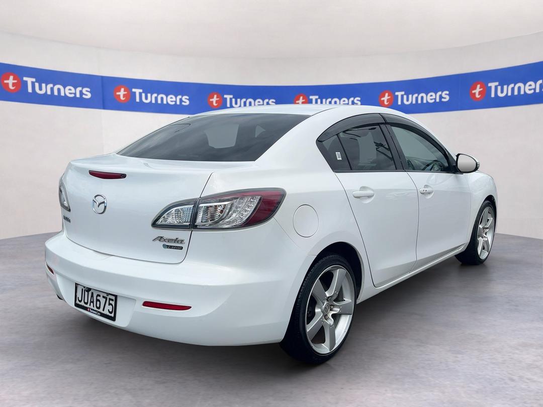 Photo '7' of Mazda Axela