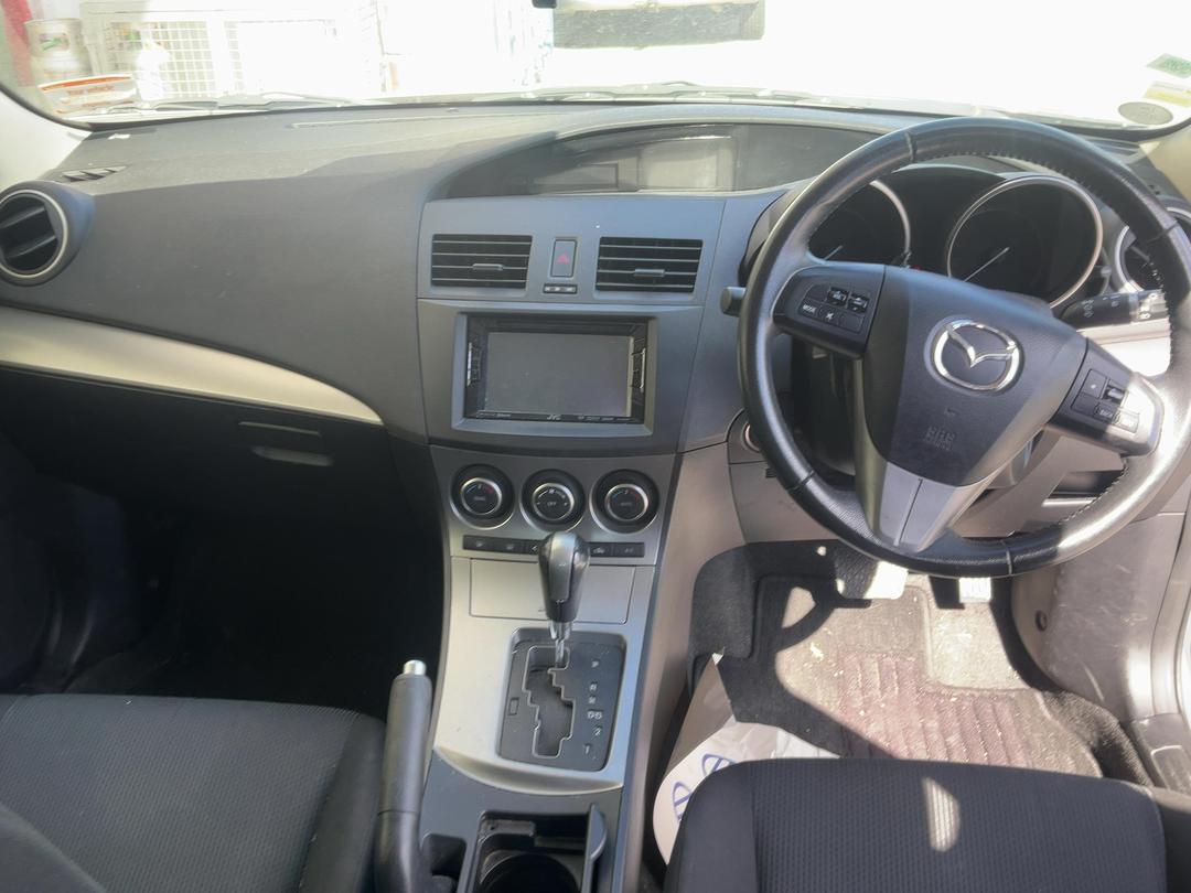 Photo '15' of Mazda Axela Sport Photo '15' of Mazda Axela Sport