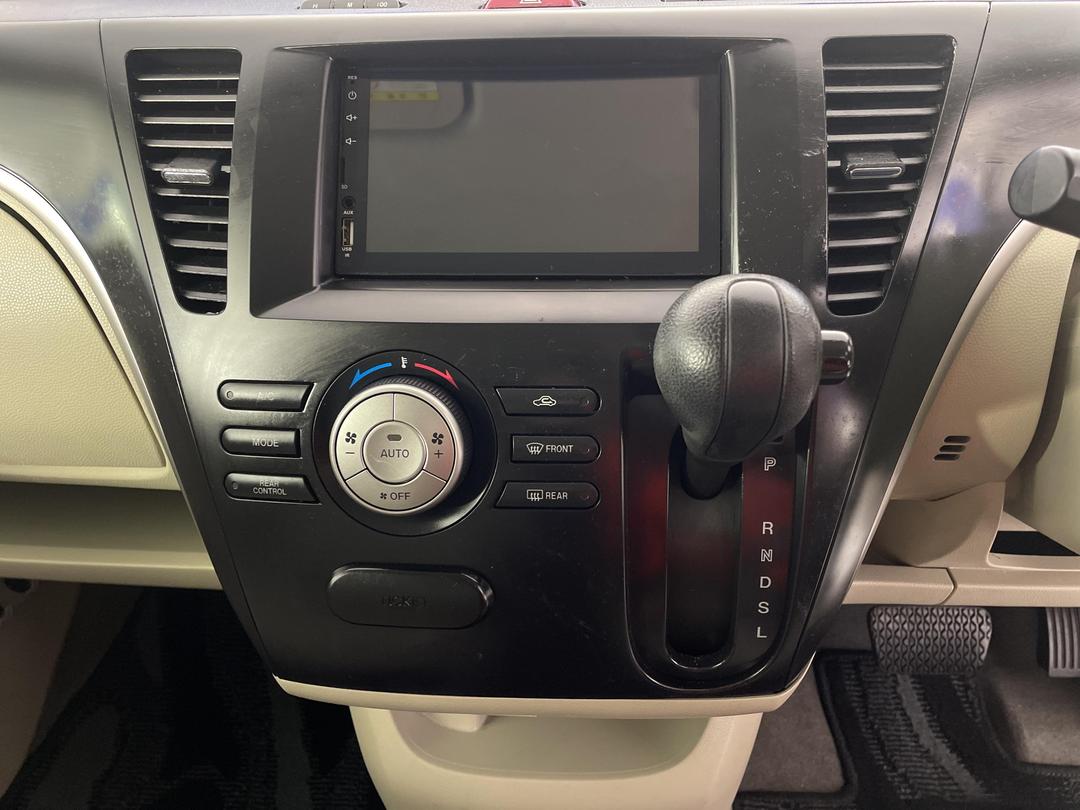 Photo '18' of Mazda Biante