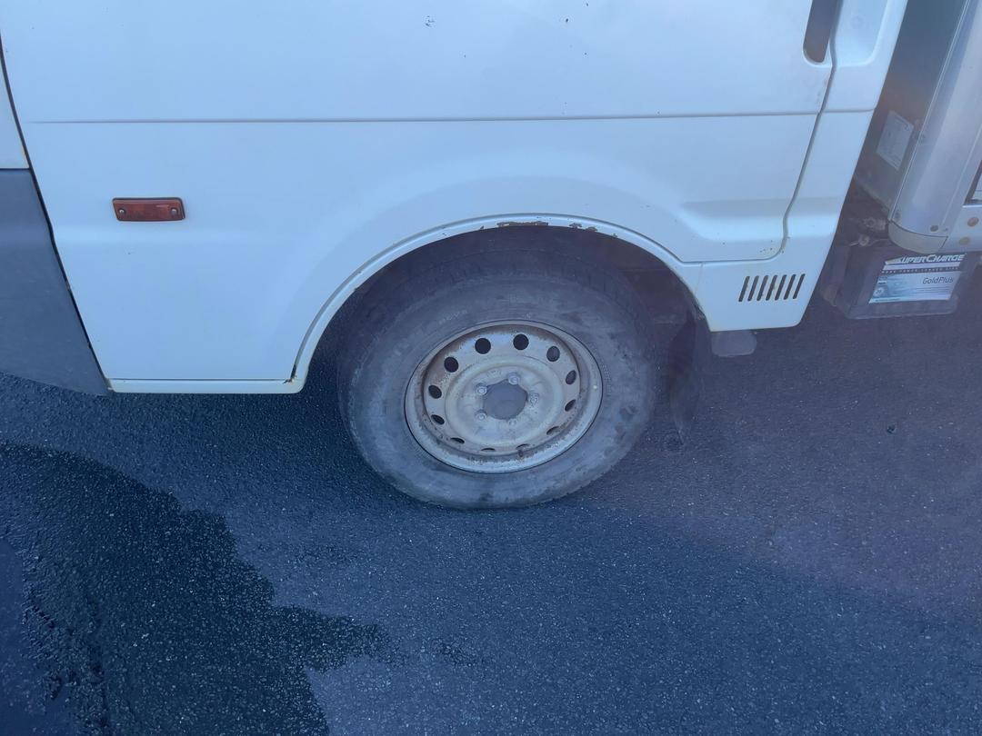 Photo '8' of Mazda Bongo