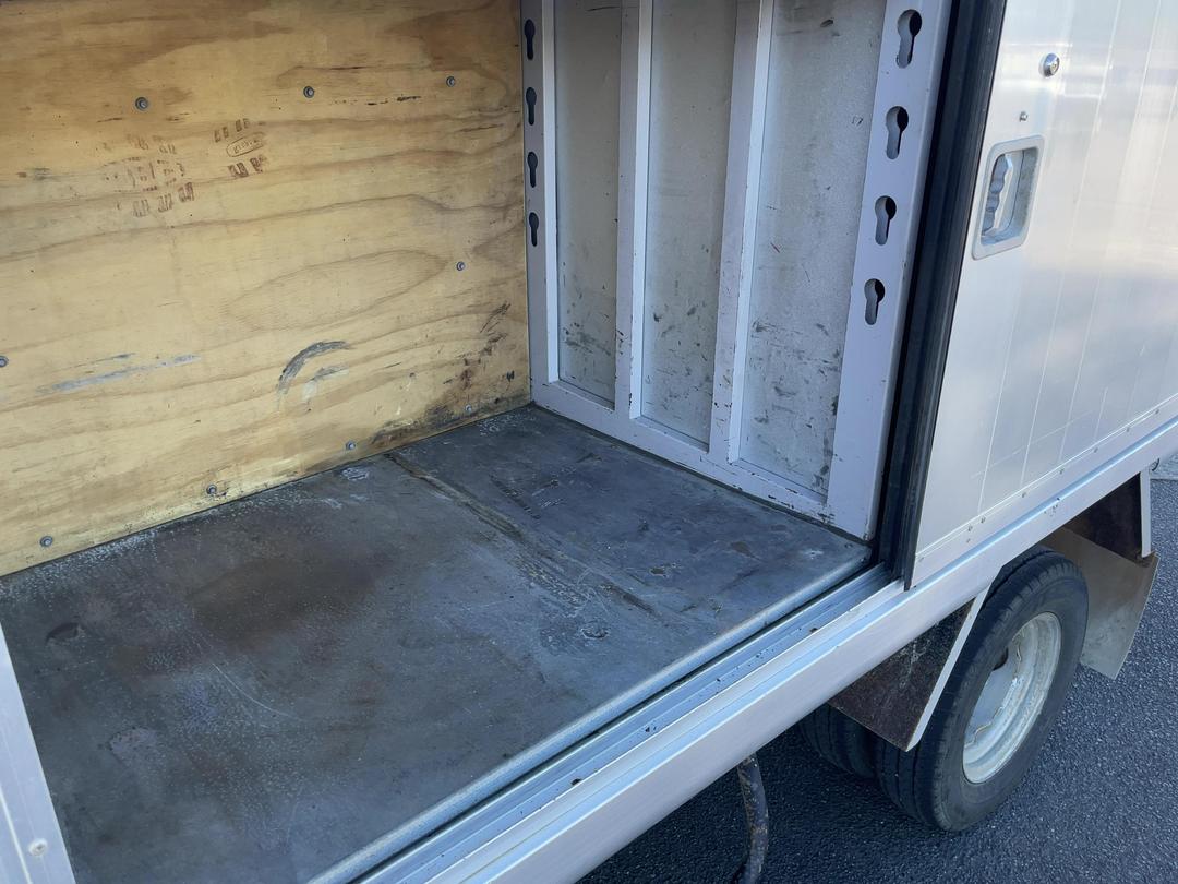 Photo '18' of Mazda Bongo
