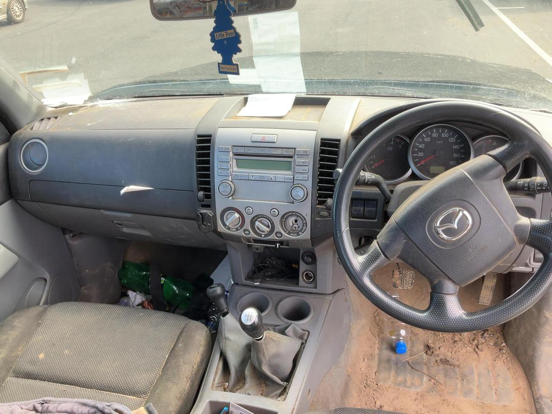 Photo '21' of Mazda Bt-50 D/CAB W/S SDX Photo '21' of Mazda Bt-50 D/CAB W/S SDX