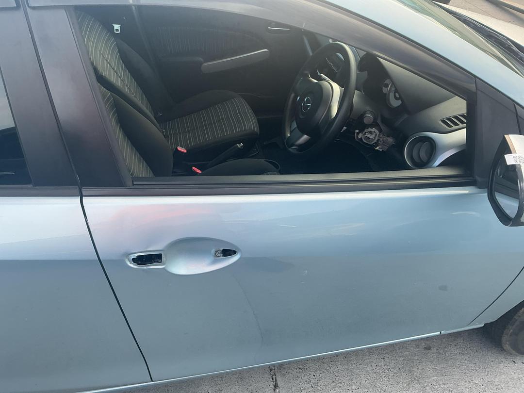 Photo '3' of Mazda Demio