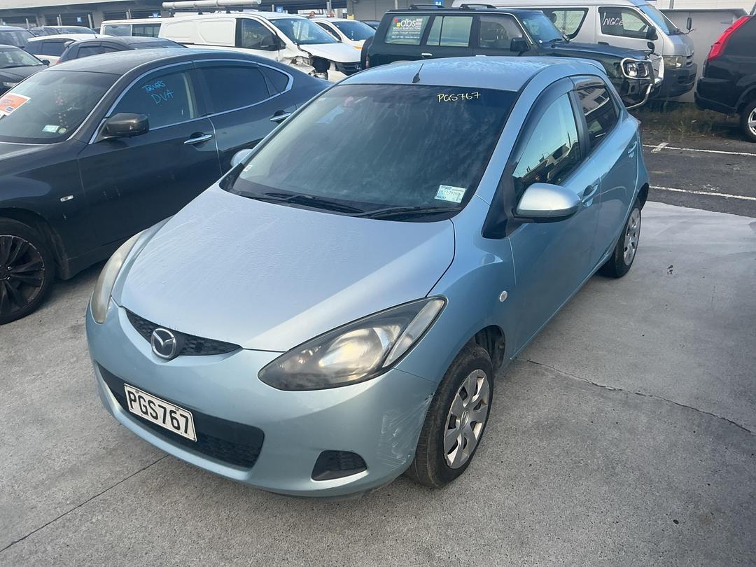 Photo '5' of Mazda Demio