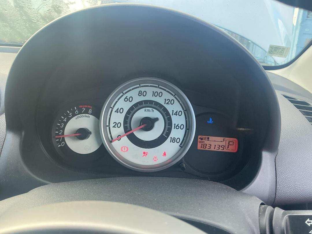 Photo '17' of Mazda Demio